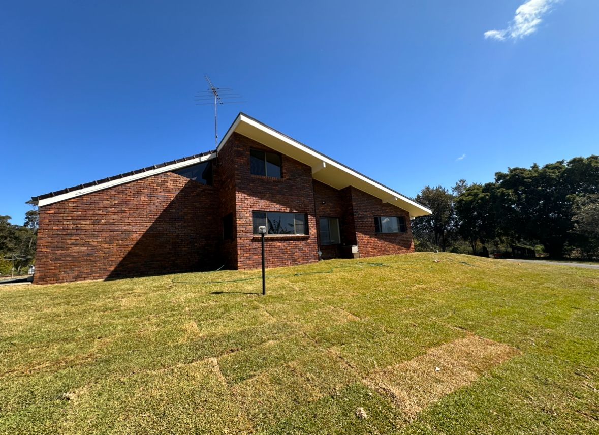 4 bedrooms House in 45 Camfin Road CLEAR MOUNTAIN QLD, 4500