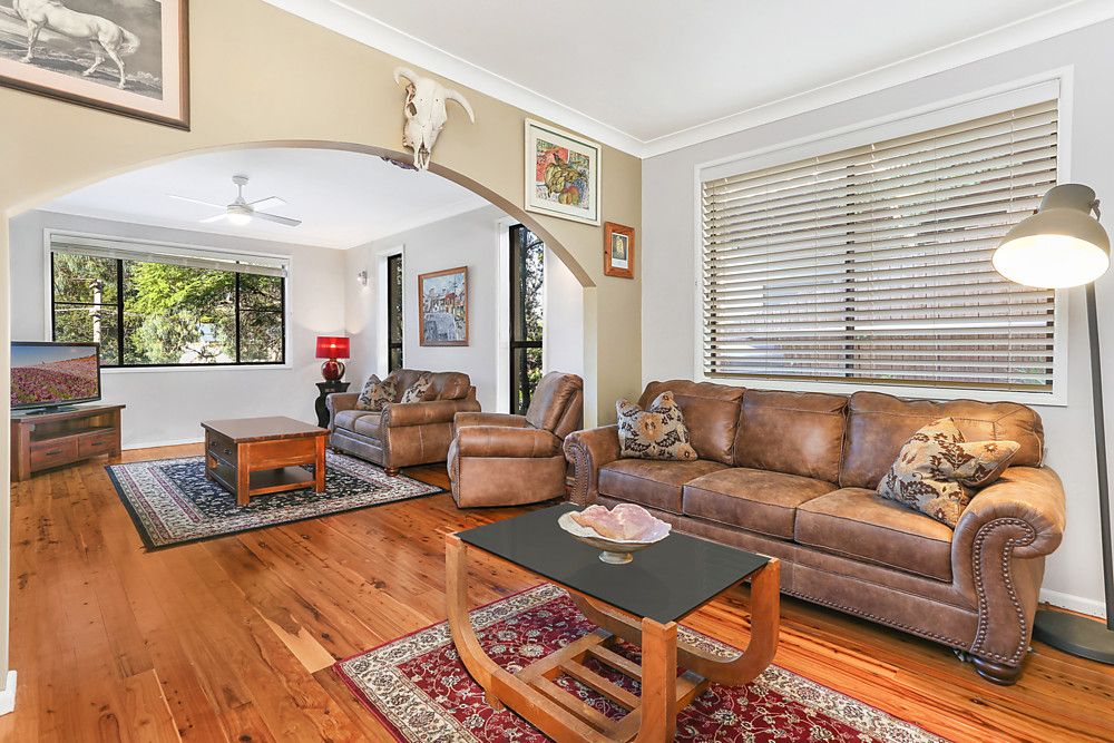 6 Whelan Avenue, Figtree NSW 2525, Image 2