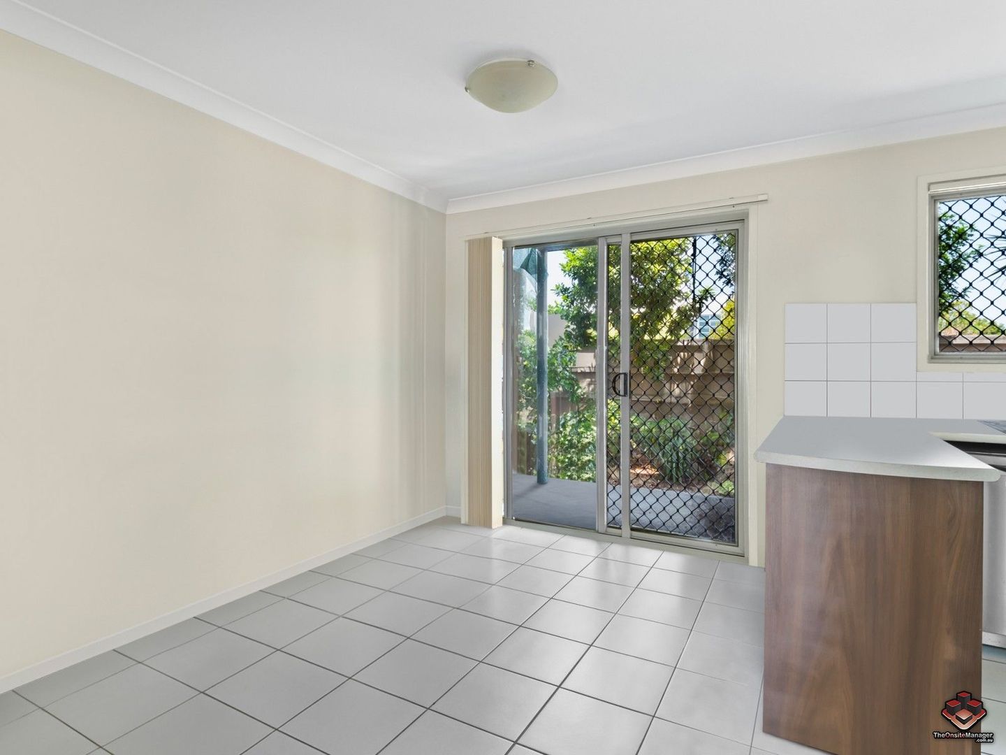 3/6-32 University Drive, Meadowbrook QLD 4131, Image 2