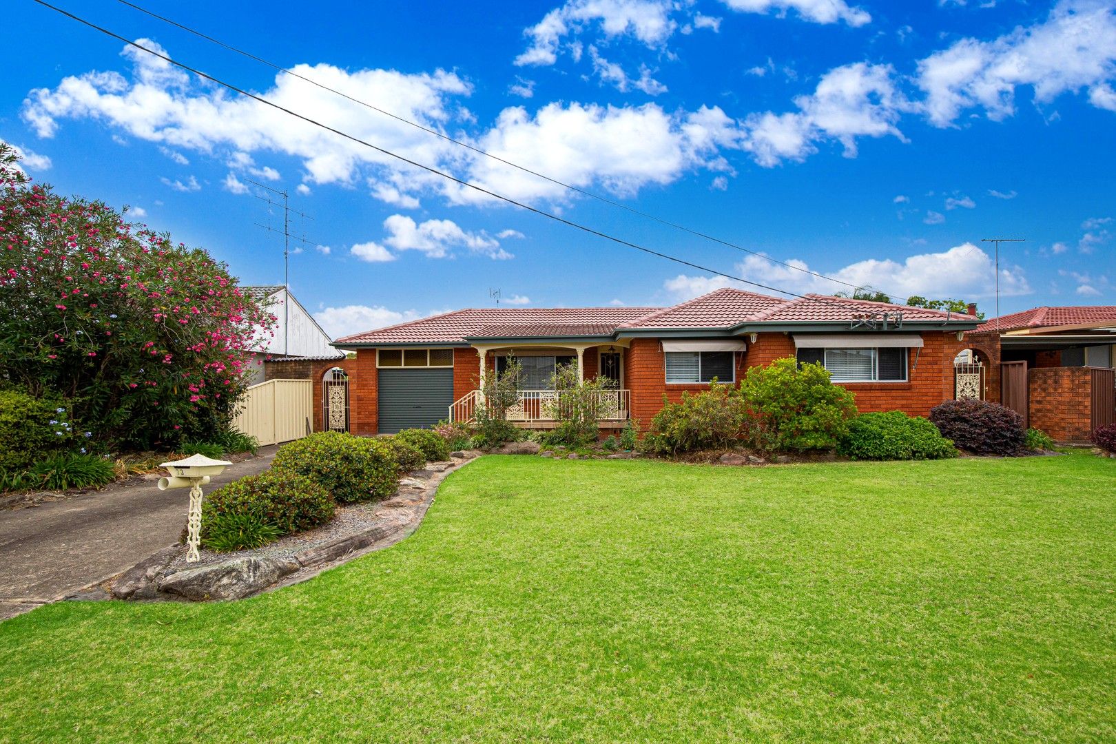 33 Chesterfield Road, South Penrith NSW 2750, Image 0