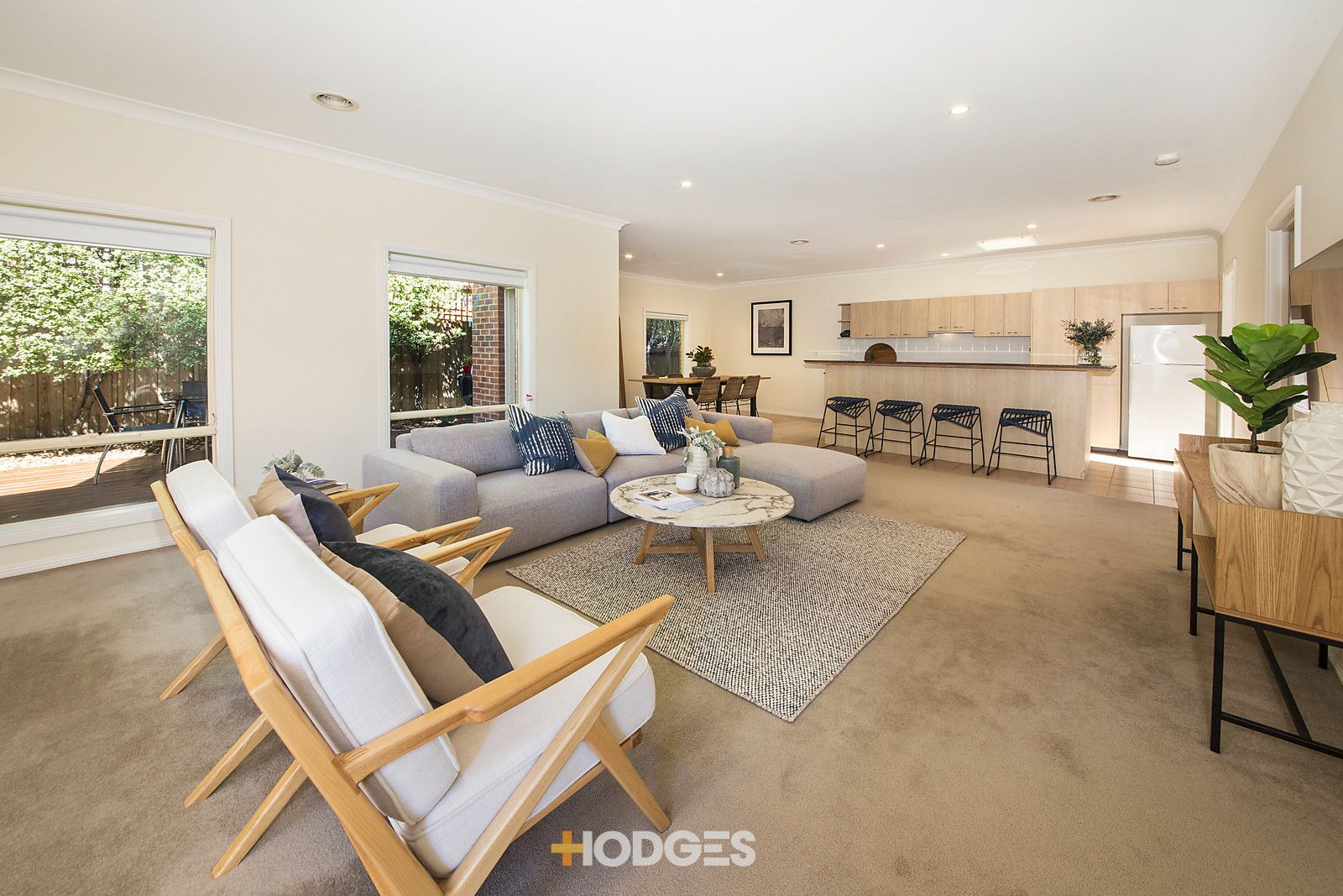 2/36a Holyrood Street, Hampton VIC 3188, Image 2