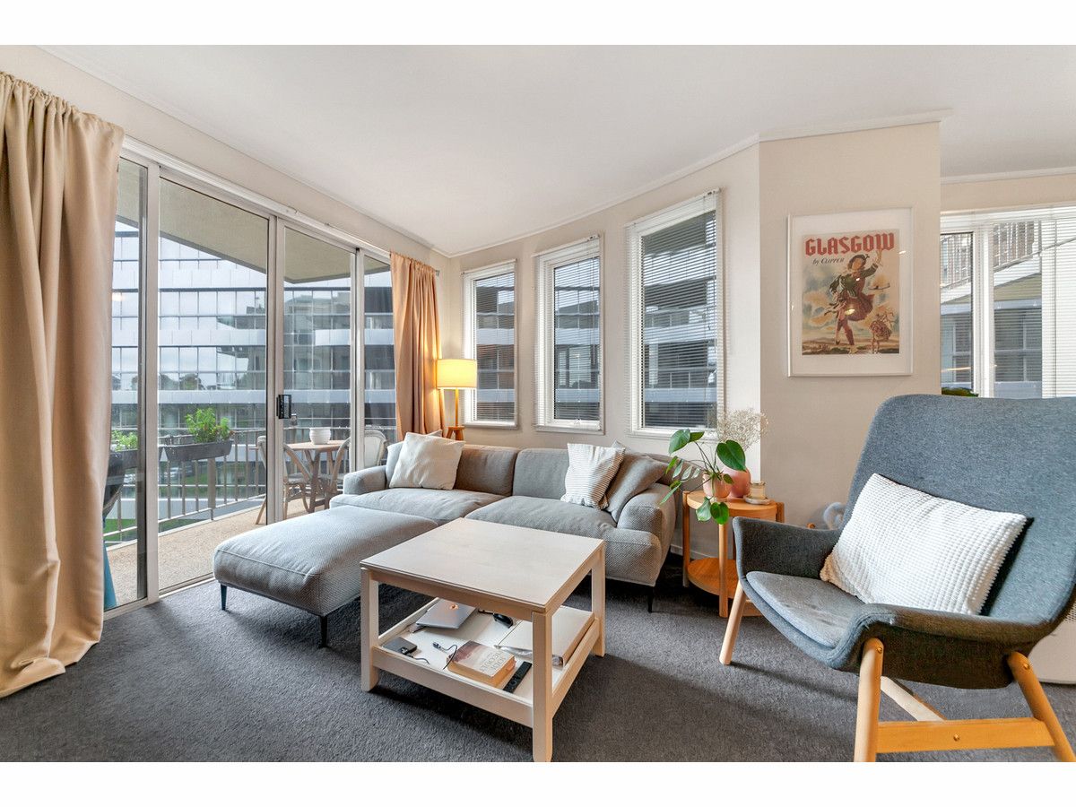 2 bedrooms Apartment / Unit / Flat in 303/23 Queens Road MELBOURNE VIC, 3004