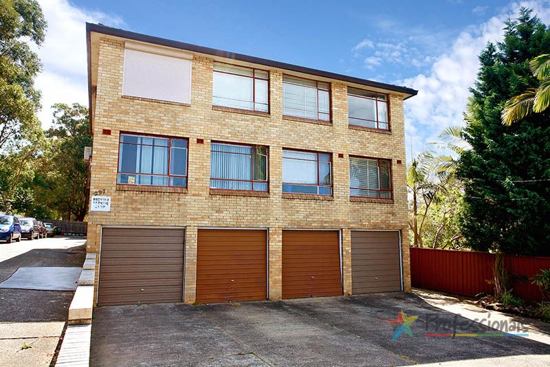 2/297-299 King Georges Road, Roselands NSW 2196