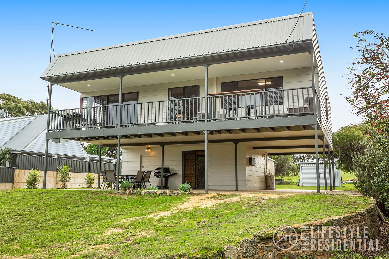 71 Moore River Drive, Guilderton WA 6041, Image 2