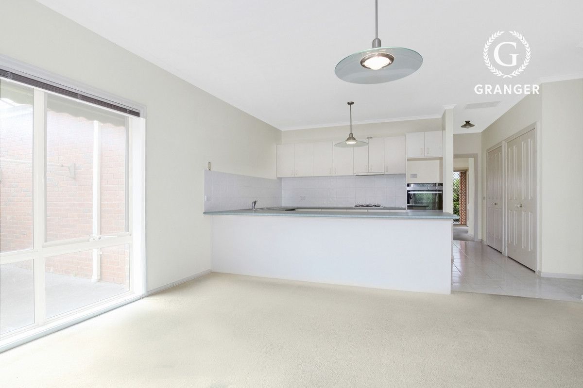 4/100 Beleura Hill Road, Mornington VIC 3931, Image 2