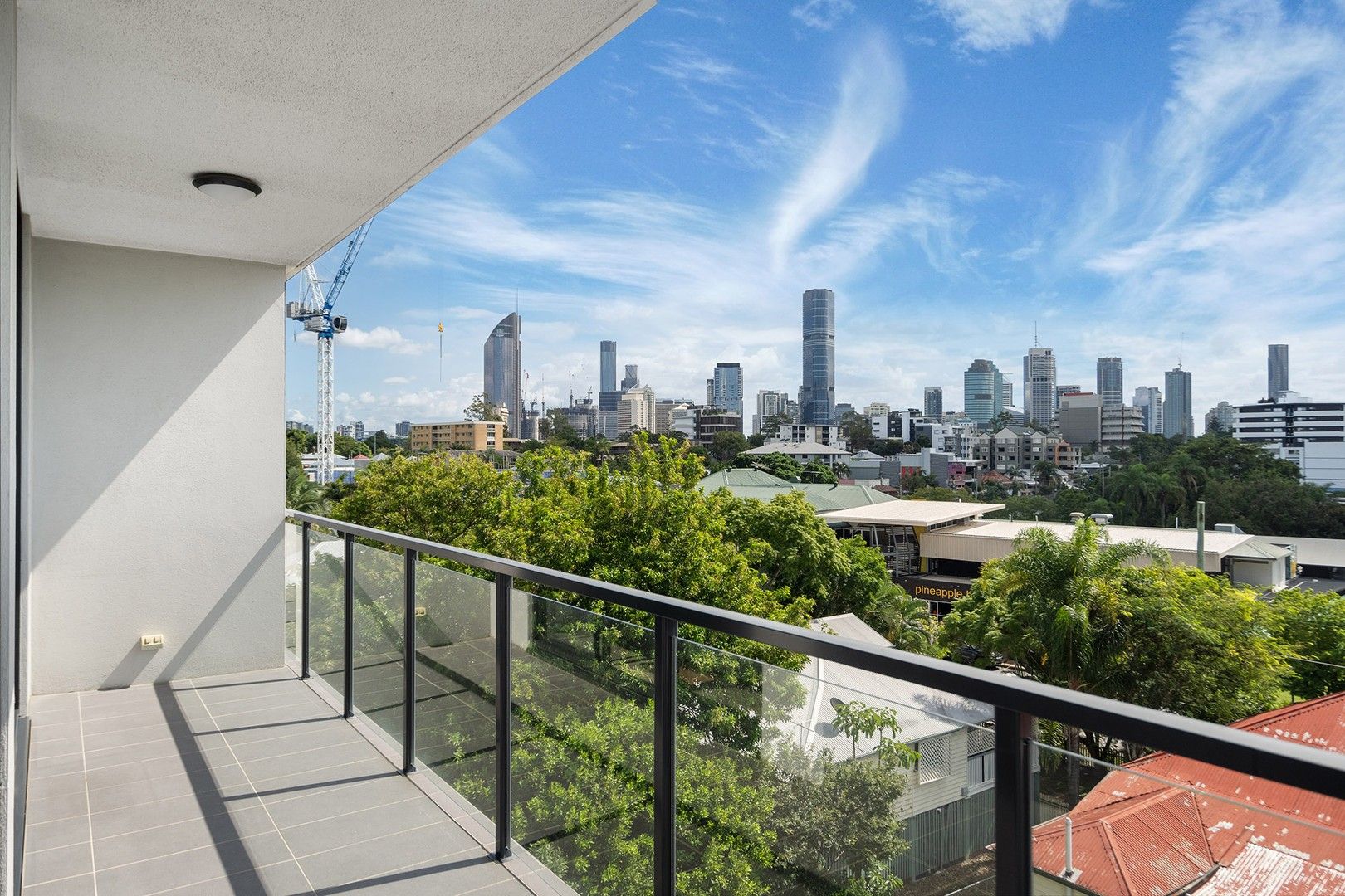 2 bedrooms Apartment / Unit / Flat in 303/24 Bromley Street KANGAROO POINT QLD, 4169