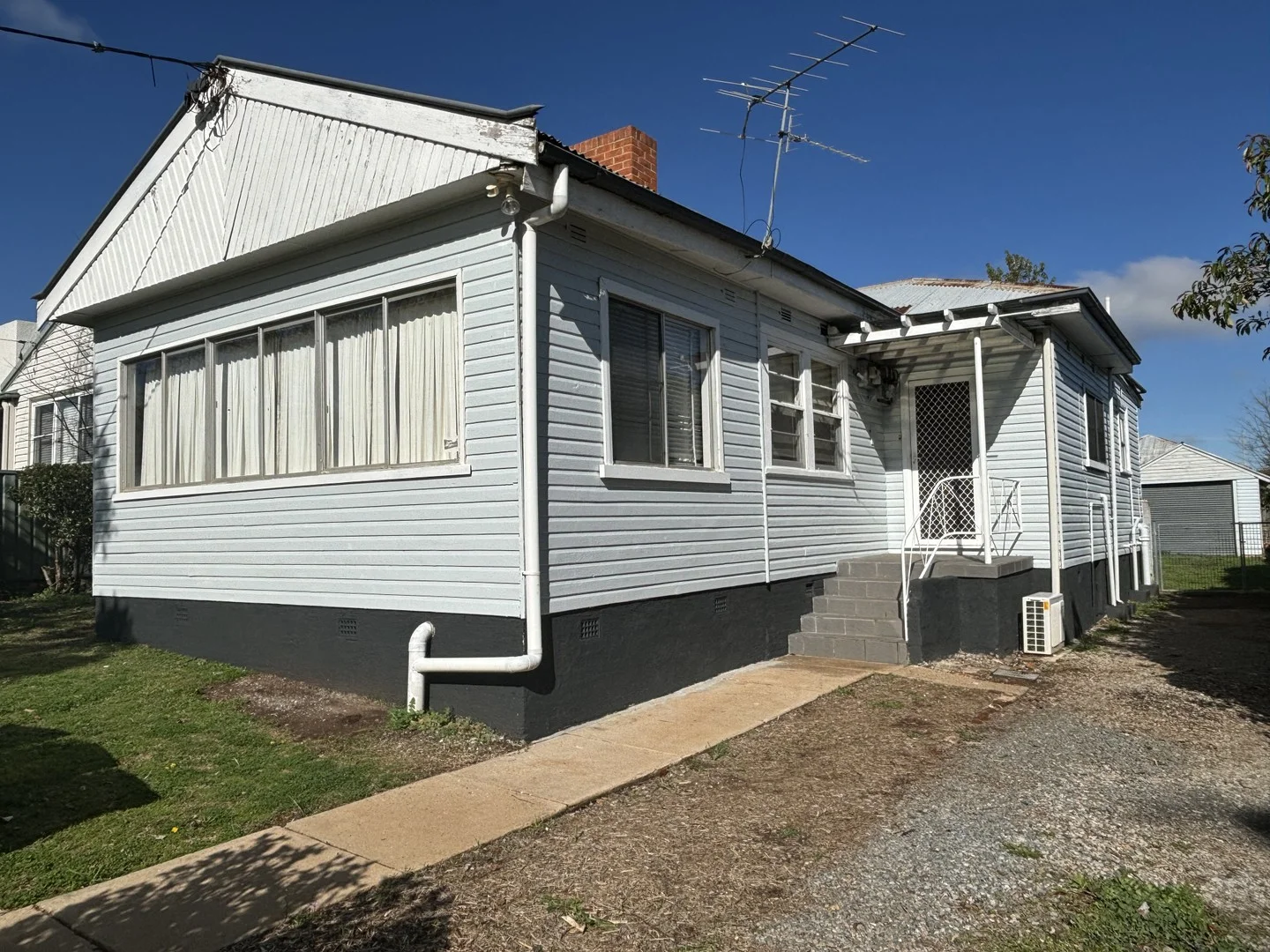111 Piper Street, Tamworth NSW 2340