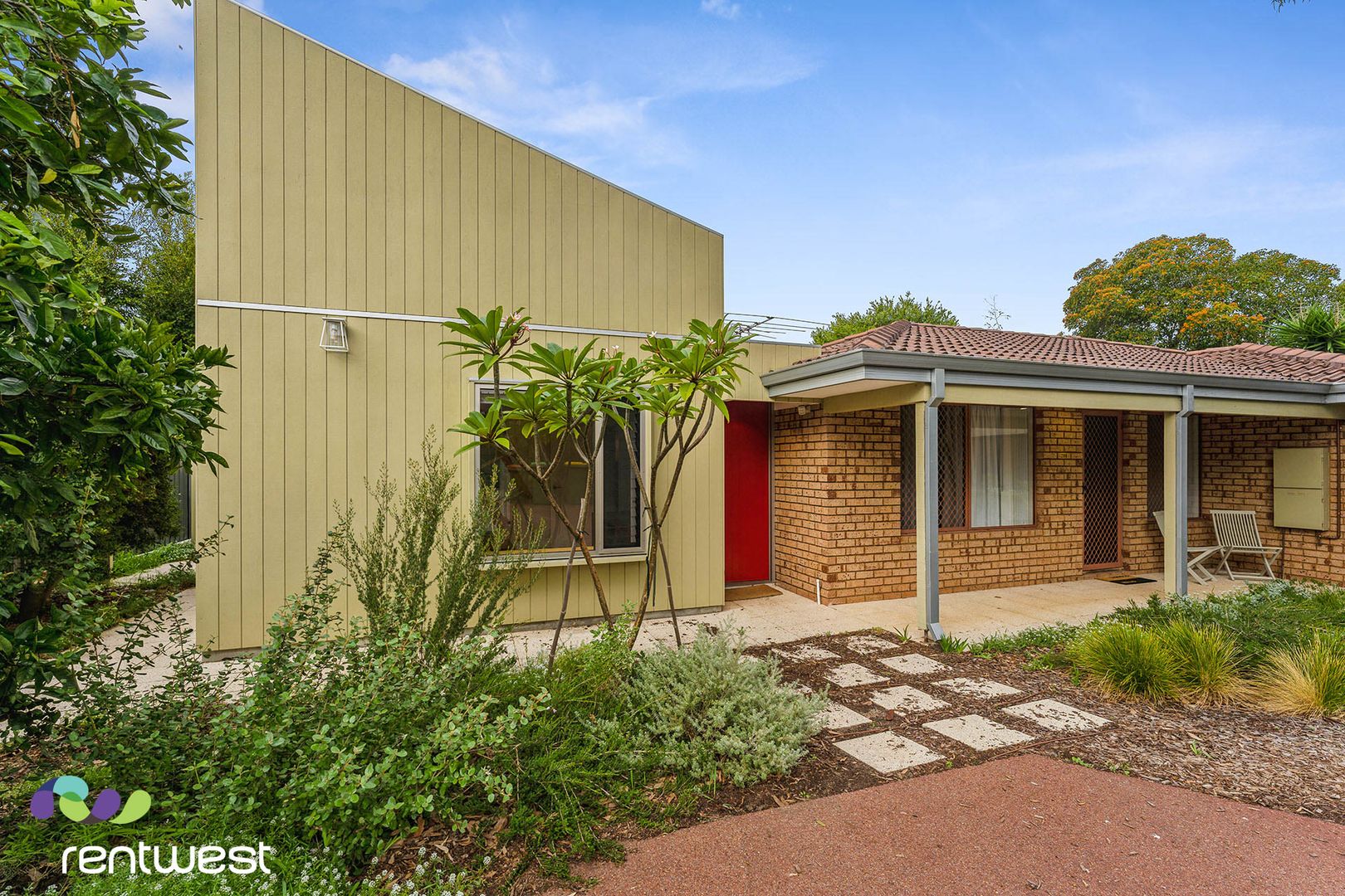 1/28B Carrington Street, Palmyra WA 6157 House For Rent 490 Domain