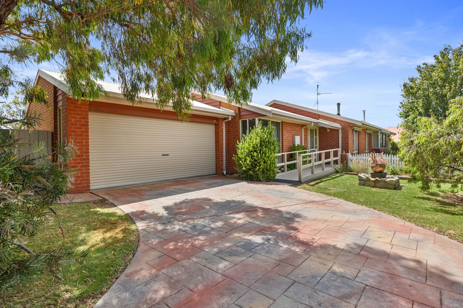 8 Dixon Street, Inverloch VIC 3996 Domain