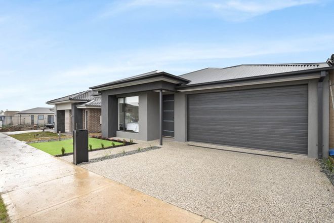 Picture of 43 Flycatcher Road, SUNBURY VIC 3429