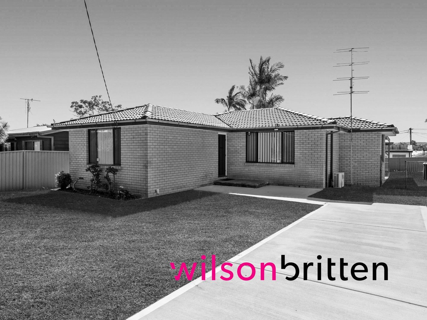82 Griffith Street, Mannering Park NSW 2259, Image 0