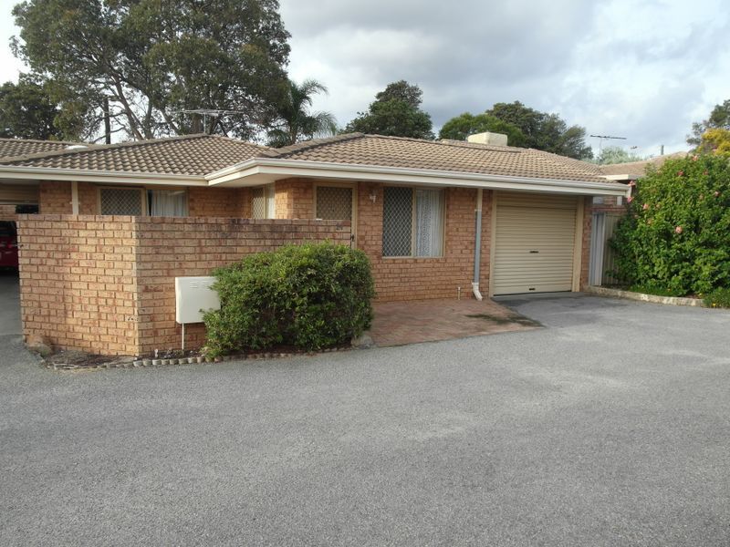 3 bedrooms Apartment / Unit / Flat in 24/208 Burslem Drive MADDINGTON WA, 6109