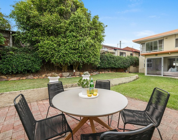 44 Griffin Road, North Curl Curl NSW 2099