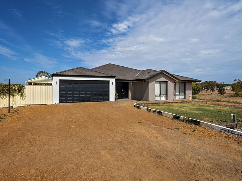 8 Roding Court, Deepdale WA 6532, Image 1