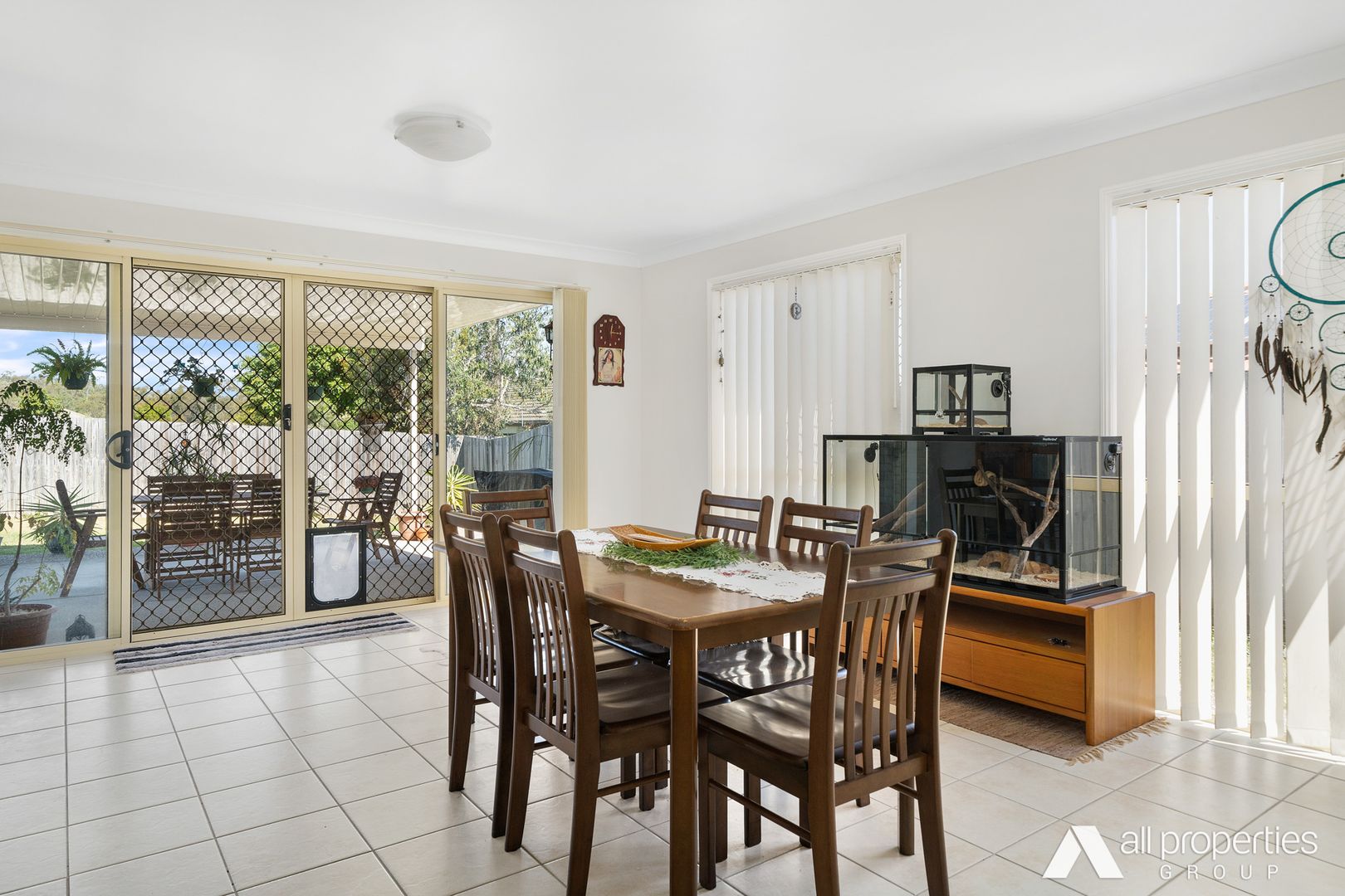 2 Crenton Court, Heritage Park QLD 4118, Image 1