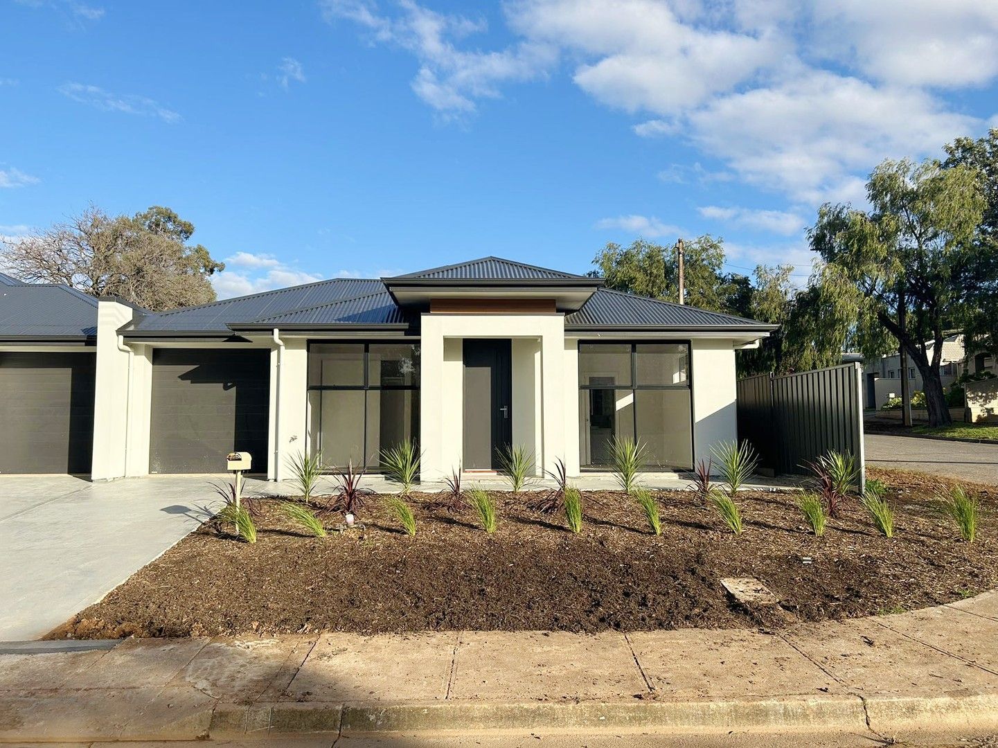 27 Tasman Avenue, Gilles Plains SA 5086, Image 0