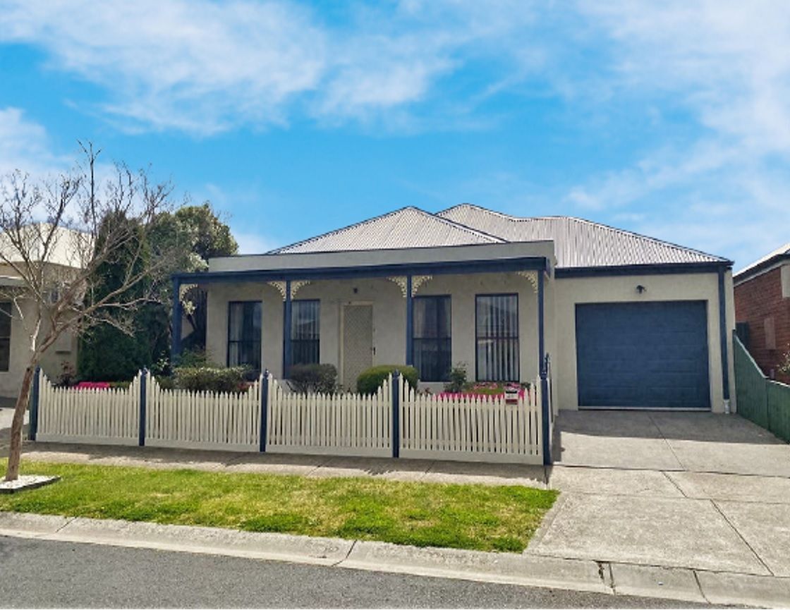3 bedrooms House in 34 Chelsworth Loop CRAIGIEBURN VIC, 3064