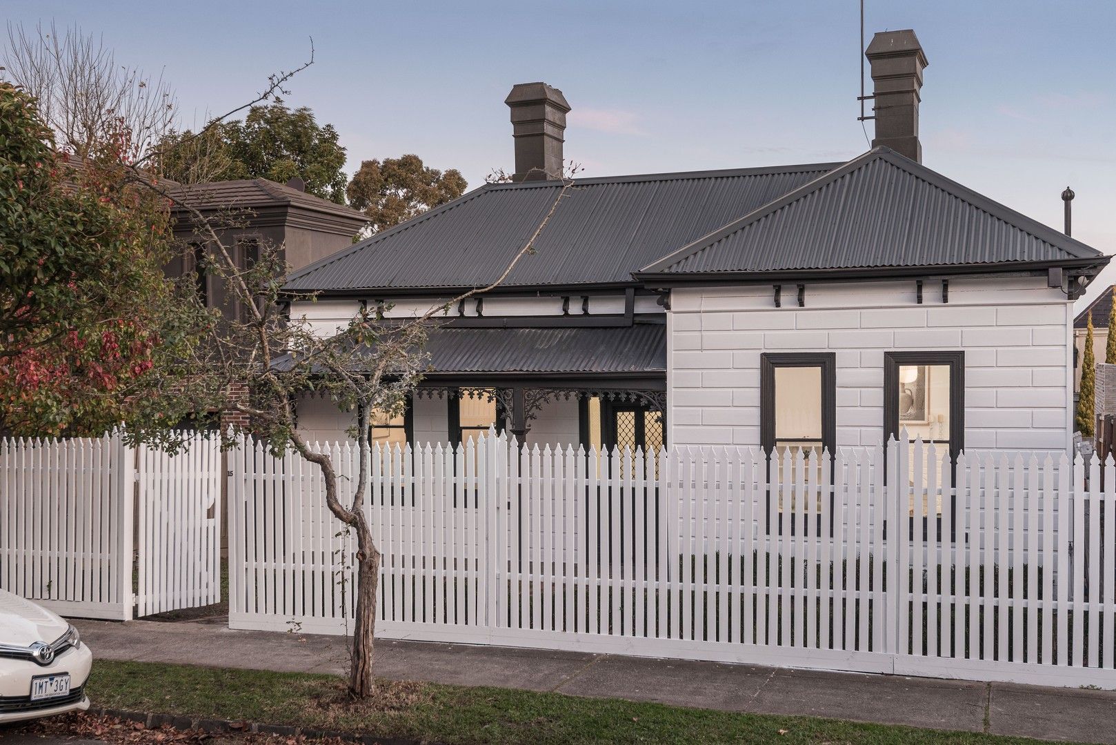 5 bedrooms House in 15 Dean Street KEW VIC, 3101