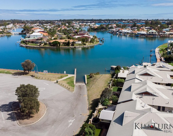 2/1 Waterside Drive, Dudley Park WA 6210