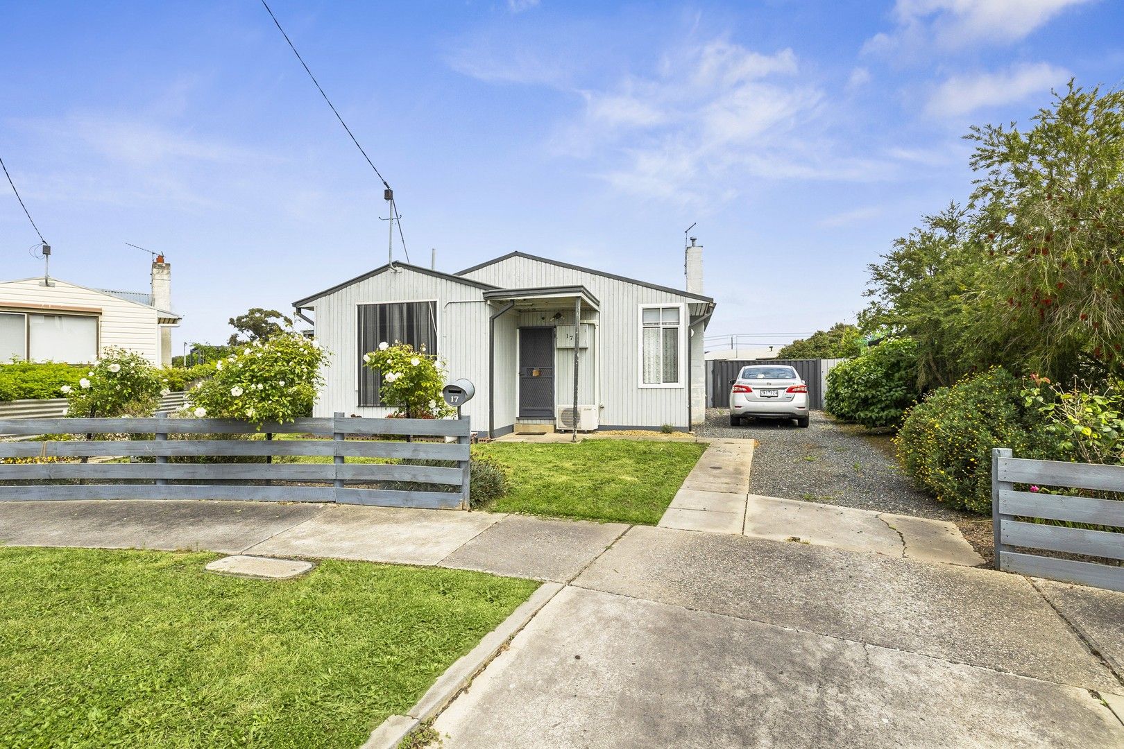 17 Steven Crescent, Ararat VIC 3377, Image 0