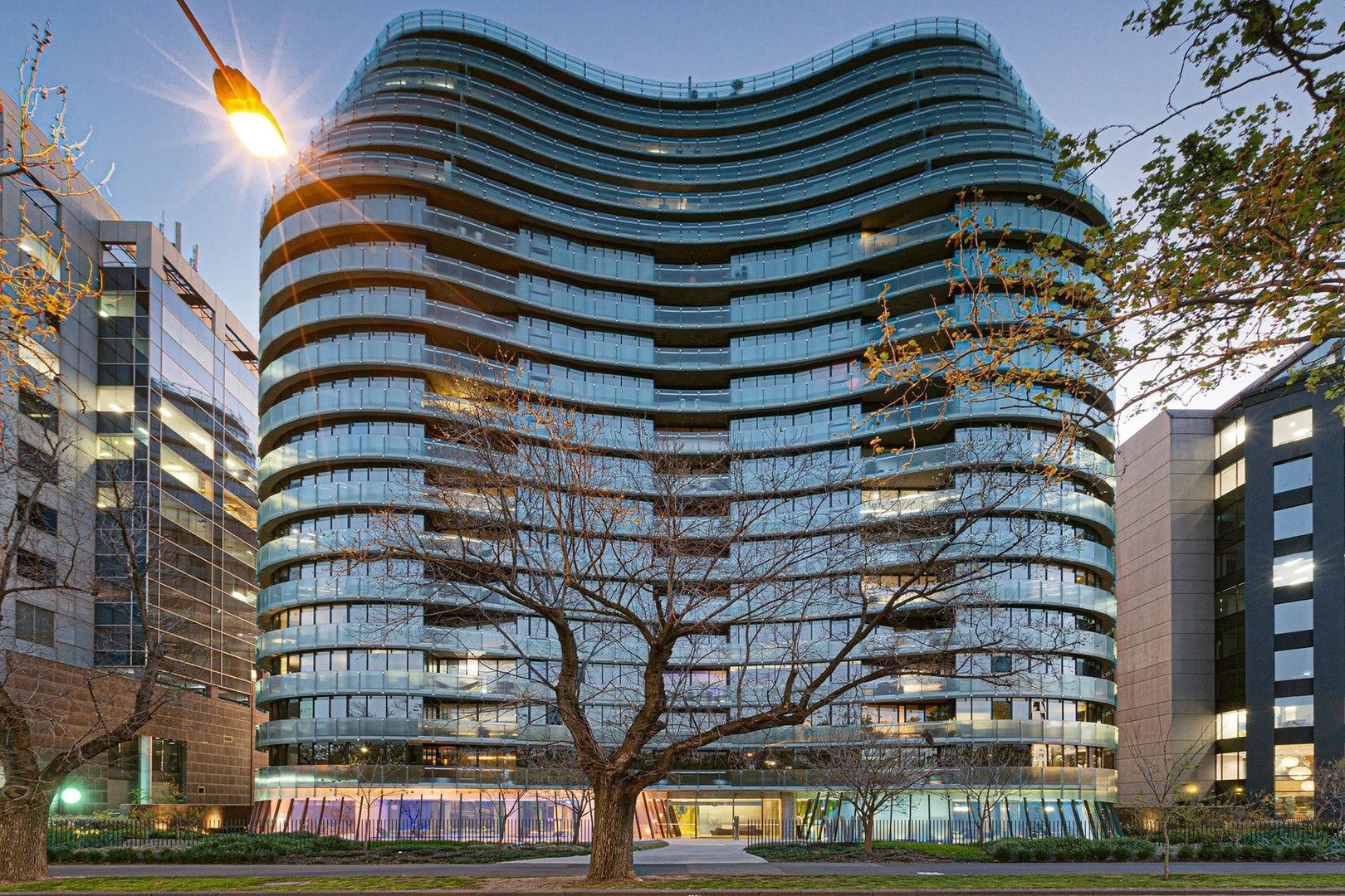 2 bedrooms Apartment / Unit / Flat in 803/576 St Kilda Road MELBOURNE VIC, 3004