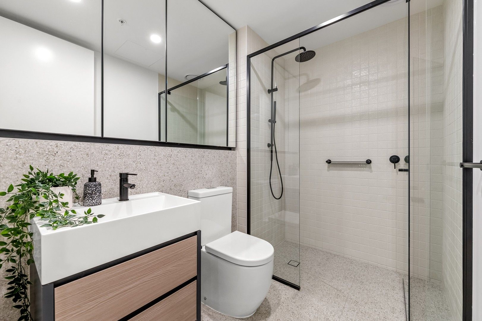 2 bedrooms Apartment / Unit / Flat in 702/261 Bridge Rd RICHMOND VIC, 3121