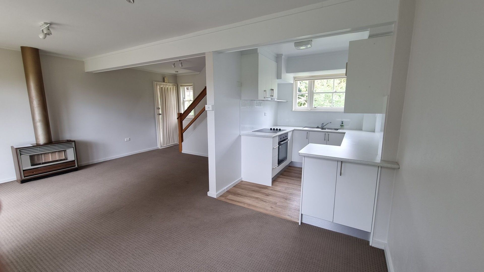 2 bedrooms Apartment / Unit / Flat in 1/21 Catherine Street ARMIDALE NSW, 2350