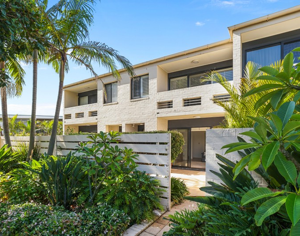 2/28-30 Golf Avenue, Mona Vale NSW 2103