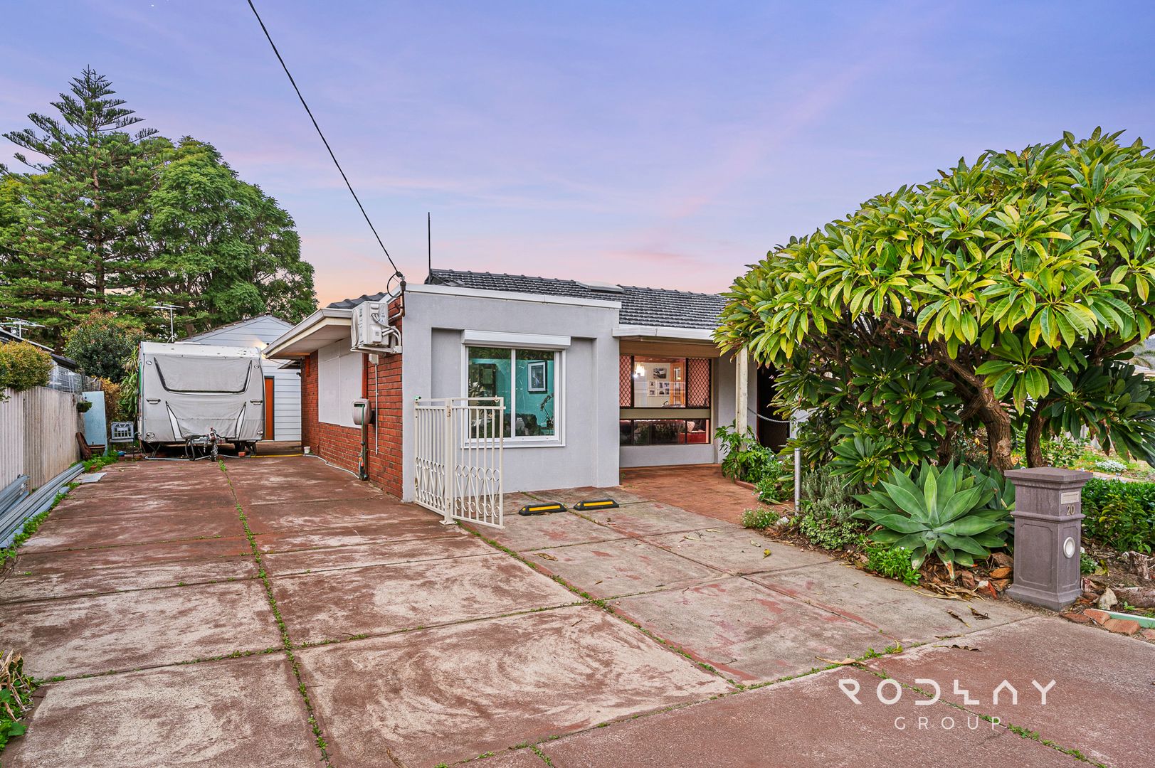 20 Mckeown Ct, Armadale WA 6112 Domain