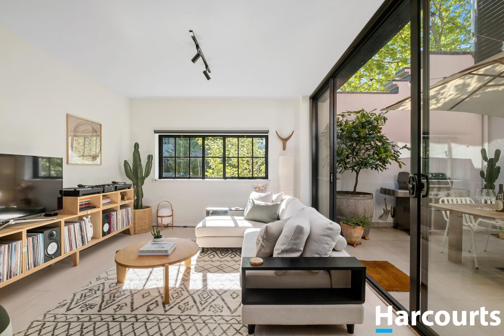 2 bedrooms Apartment / Unit / Flat in 17/14 Money Street PERTH WA, 6000