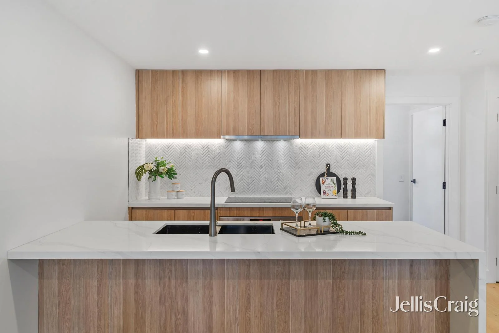 Additional image 5 of 1-8/124-126 Huntingdale Road, Mount Waverley VIC 3149