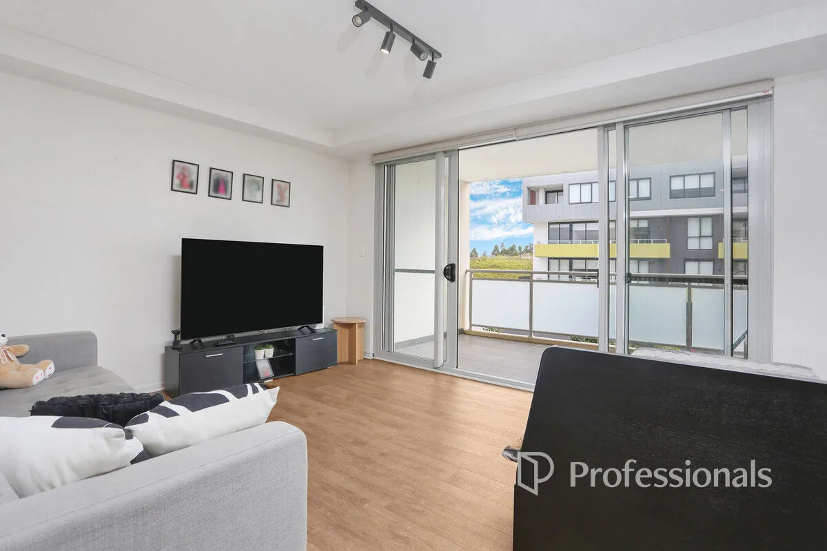 Modern Elegance with everyday Convenience - View 3