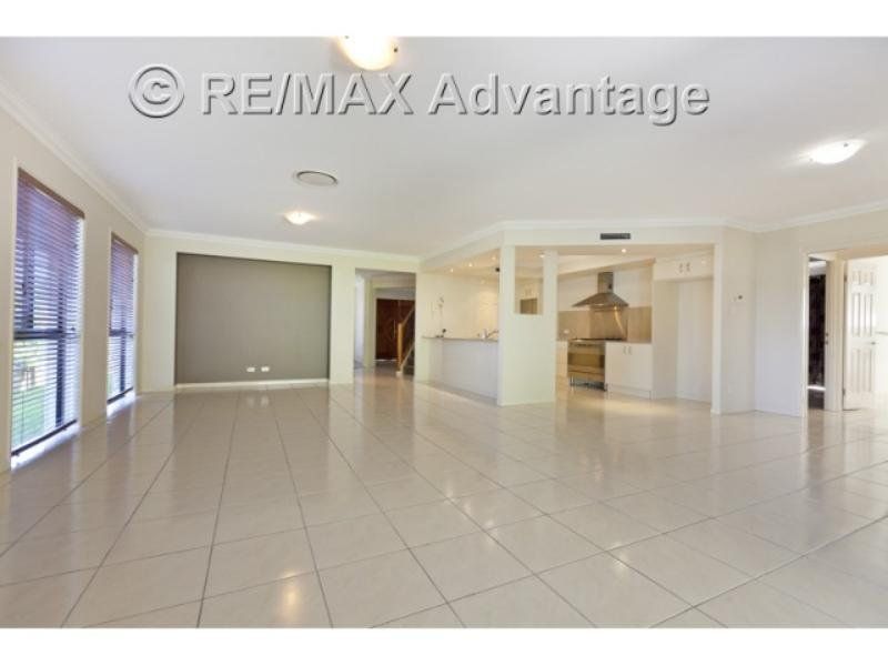 74 Joffre St, Wynnum QLD 4178, Image 2