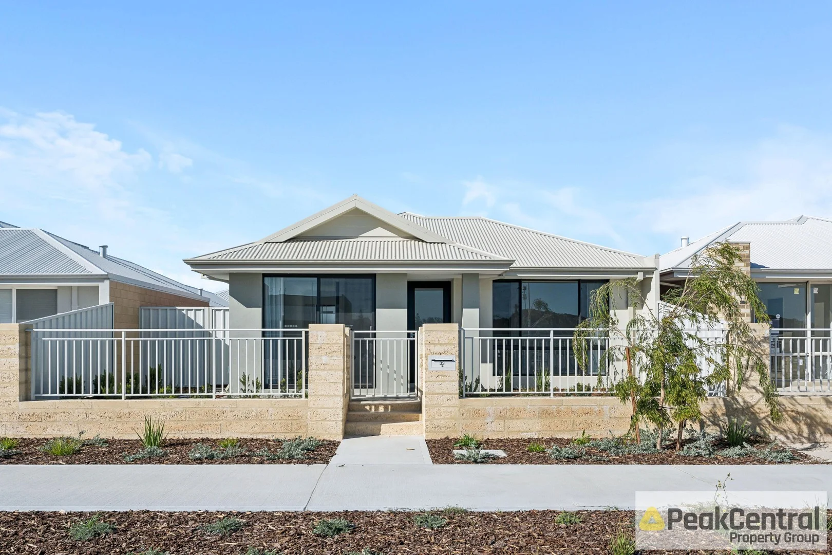 33 Azzurra Loop, Two Rocks WA 6037