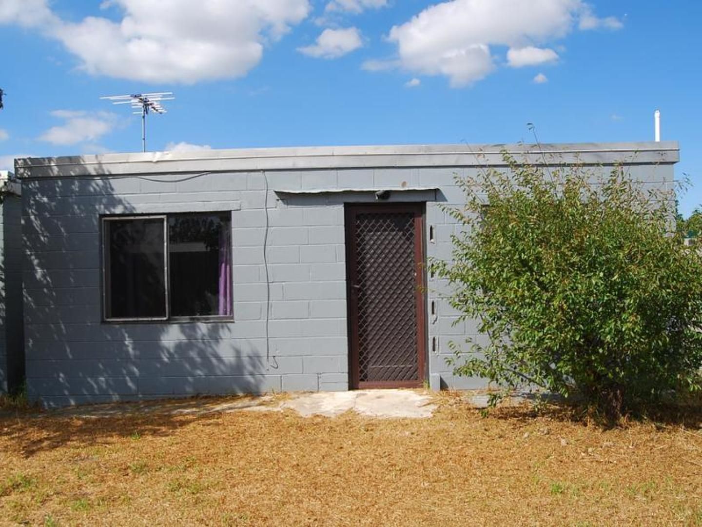 1 bedrooms Apartment / Unit / Flat in 9A Wood Street DEER PARK VIC, 3023