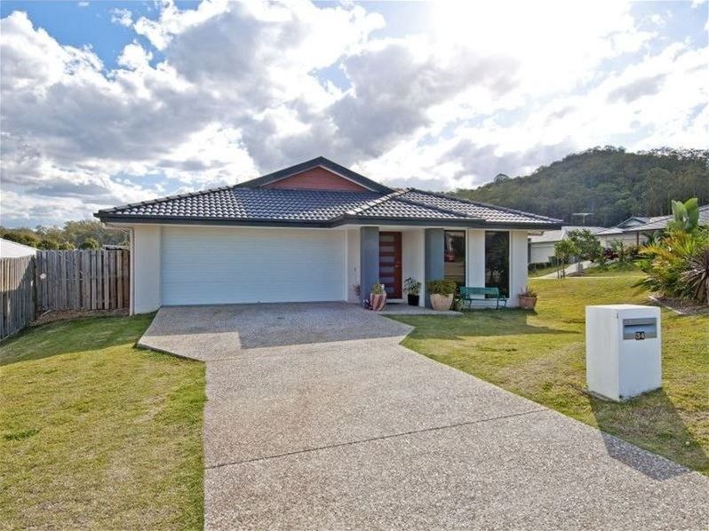 4 bedrooms House in 34 Breezeway Drive BAHRS SCRUB QLD, 4207