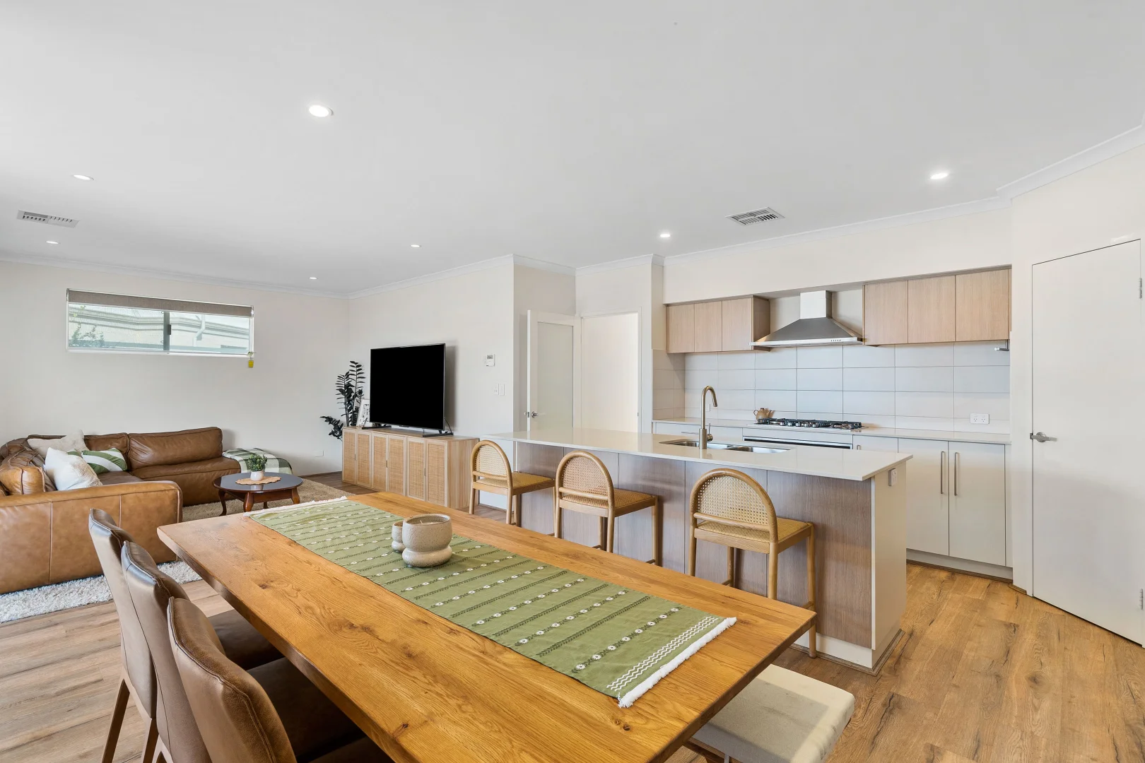 Additional image 2 of 21 Waardong Court, Halls Head WA 6210