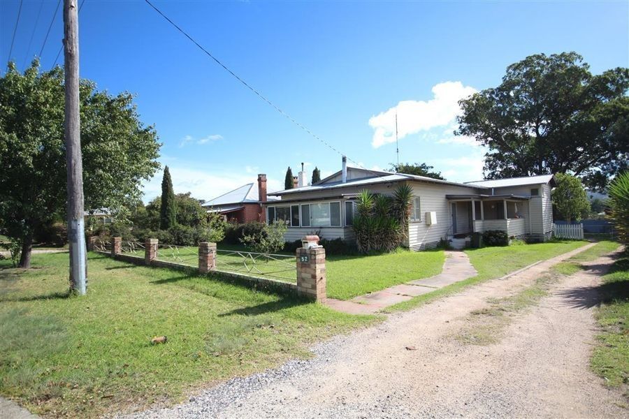 52 Wood Street, Tenterfield NSW 2372 House For Rent Domain