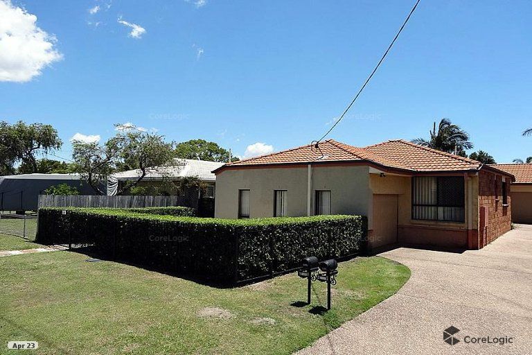 3 bedrooms House in 1/3 Margaroola Avenue BIGGERA WATERS QLD, 4216