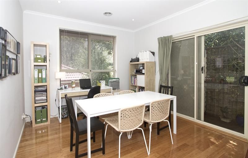 4/12-14 Fernside Avenue, BRIAR HILL VIC 3088, Image 2