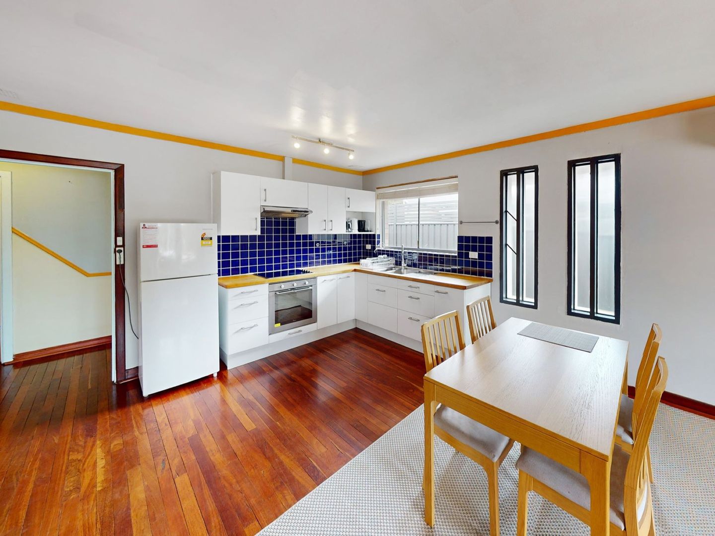 509A Leach Highway, Bateman WA 6150 Duplex For Rent 550 Domain