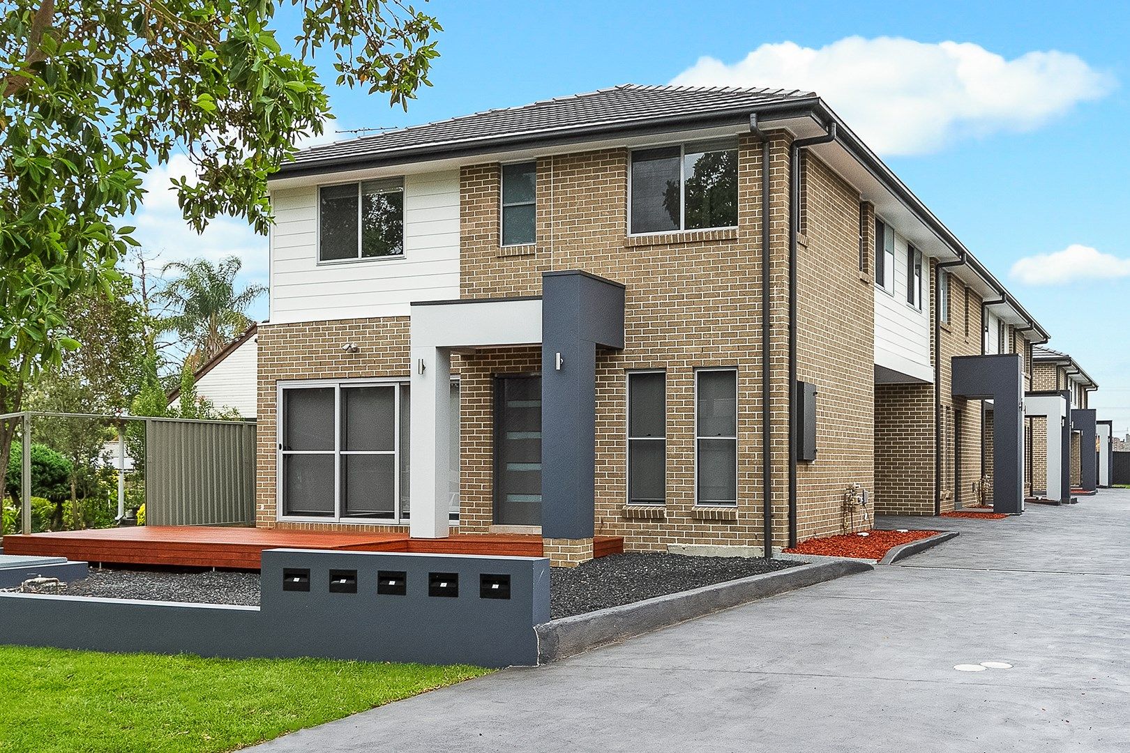 4 bedrooms Townhouse in 1/107 Canberra Street ST MARYS NSW, 2760