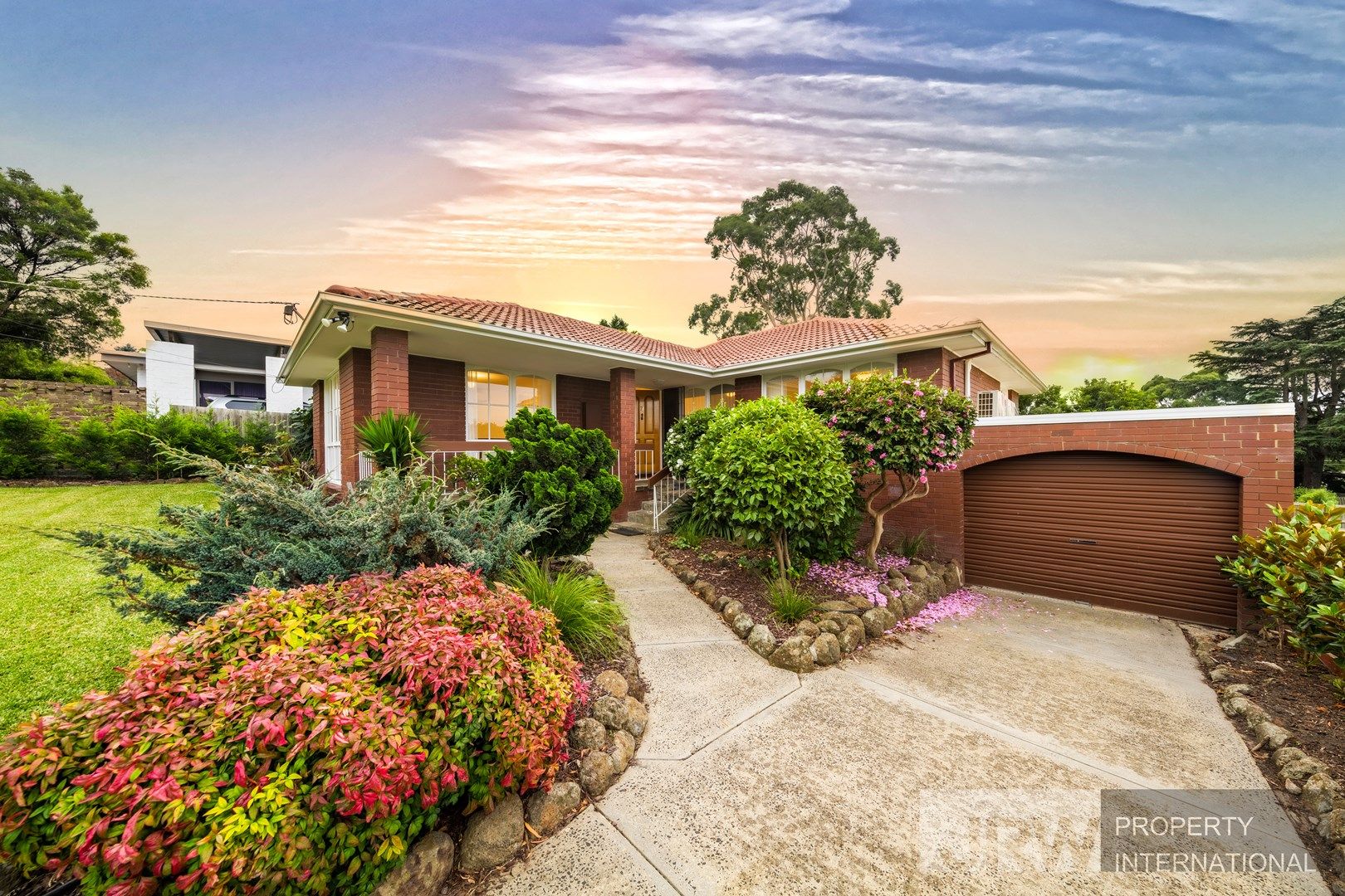 71 Leicester Avenue, Glen Waverley VIC 3150 Domain