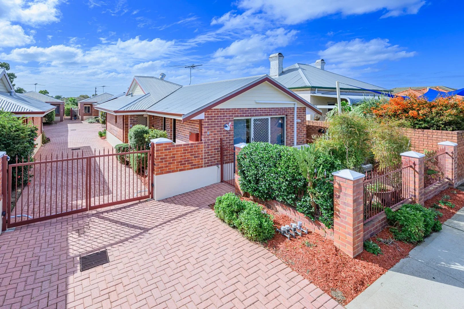 2/46 Charles Street, Midland WA 6056