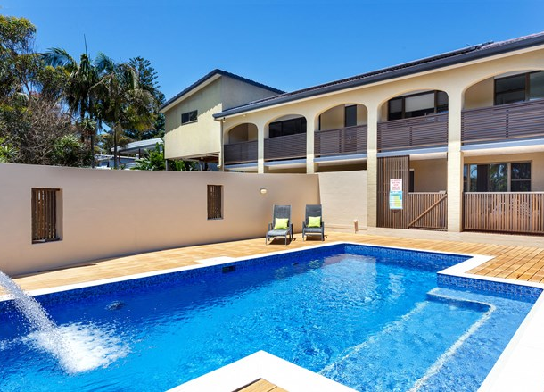 8-10 Croll Street, Blueys Beach NSW 2428