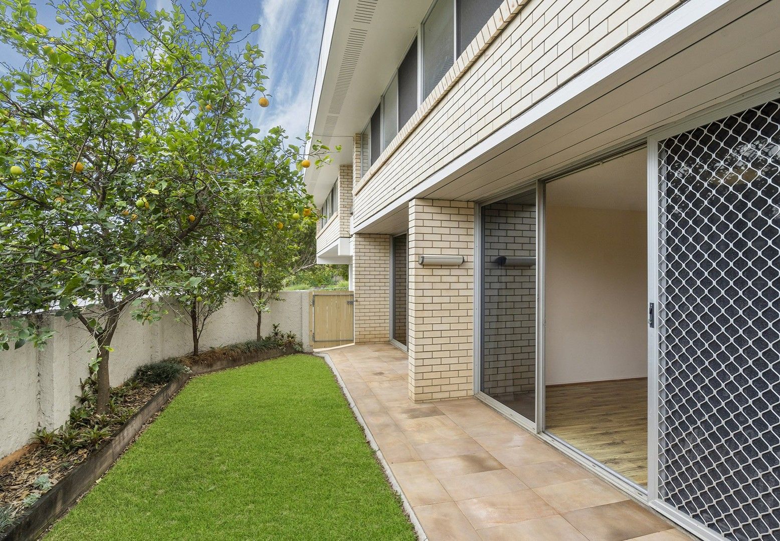 1/183 Nursery Road, Holland Park West QLD 4121, Image 0