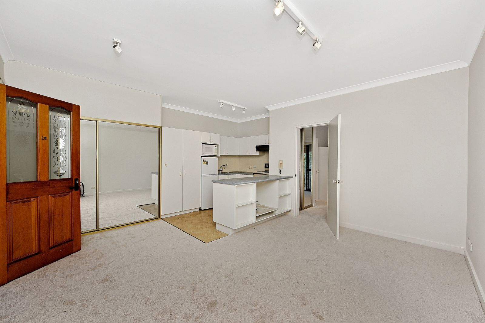 16/40 Bunyala St, Blakehurst NSW 2221, Image 1