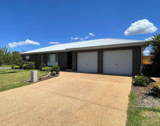 51 Hillam Drive, Griffith NSW 2680
