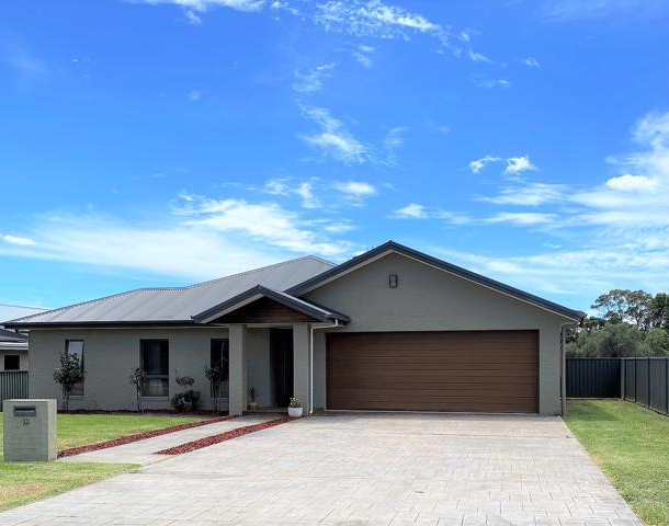 16 Lawson Drive, Grenfell NSW 2810