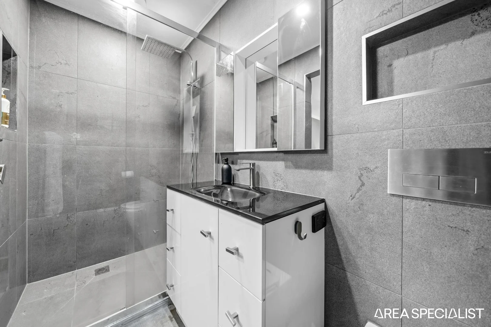 Additional image 4 of 12 Essex Court, Cranbourne East VIC 3977